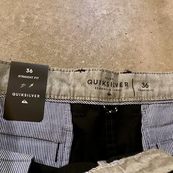 Quicksilver | Men's Dark Grey Straight Fit Shorts | Size 36 (NWT) - Picture 3 of 3